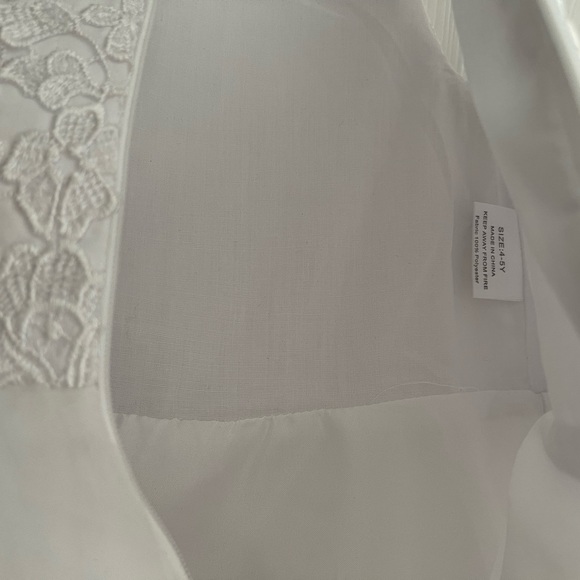 White flower girl dress - Picture 2 of 2